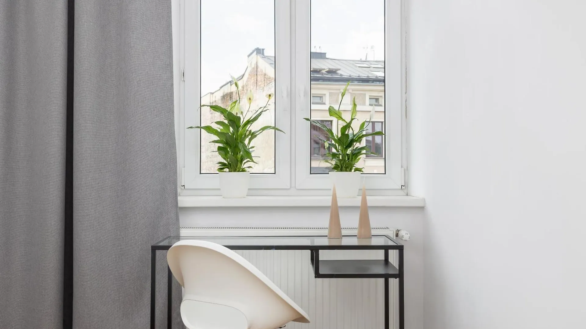 1-Bedroom Apartment With Balcony - Dluga 65 Krakow