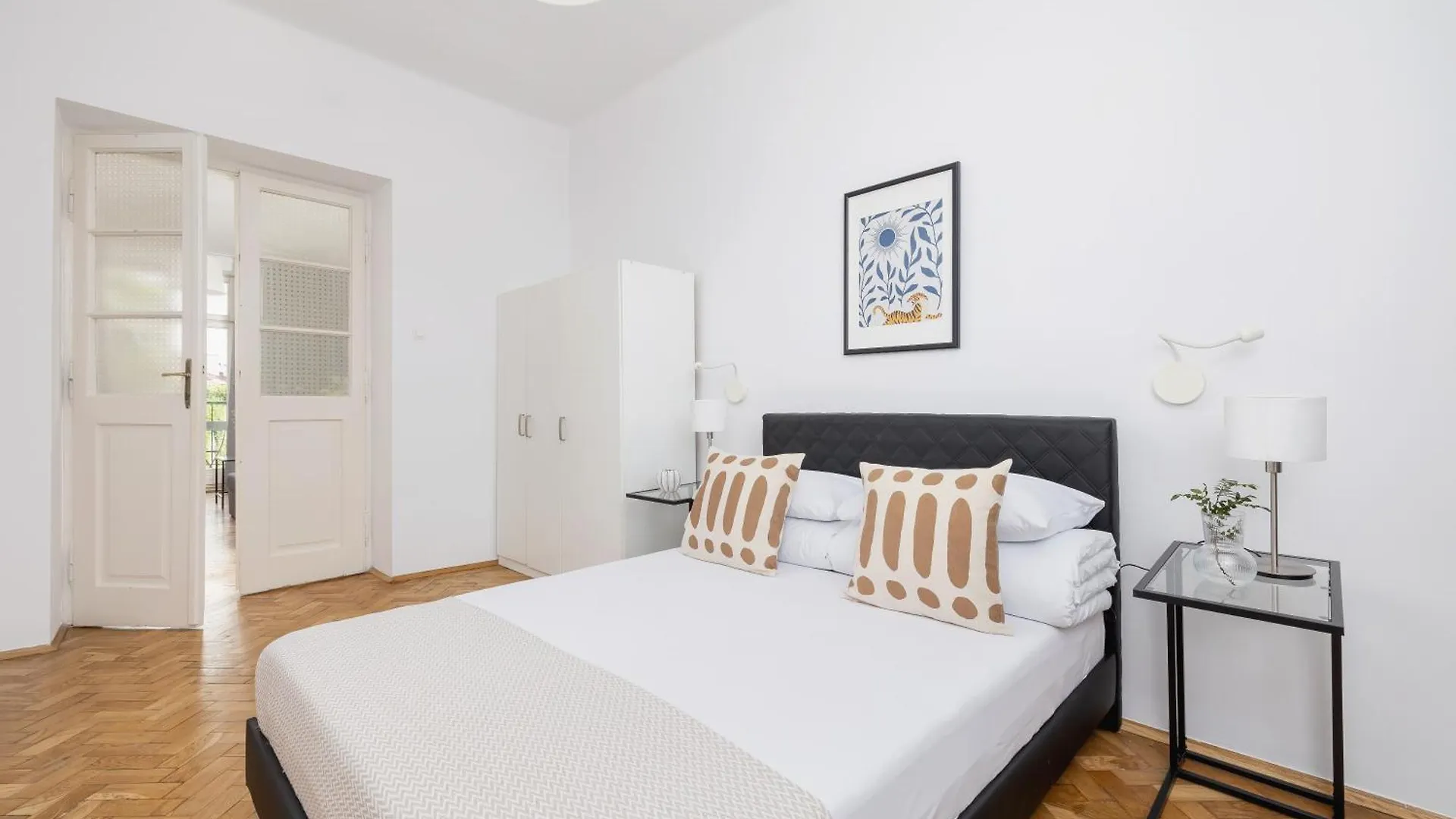 1-Bedroom Apartment With Balcony - Dluga 65 Krakow