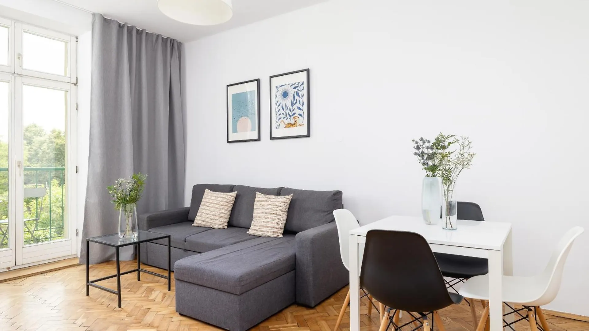 1-Bedroom Apartment With Balcony - Dluga 65 クラクフ