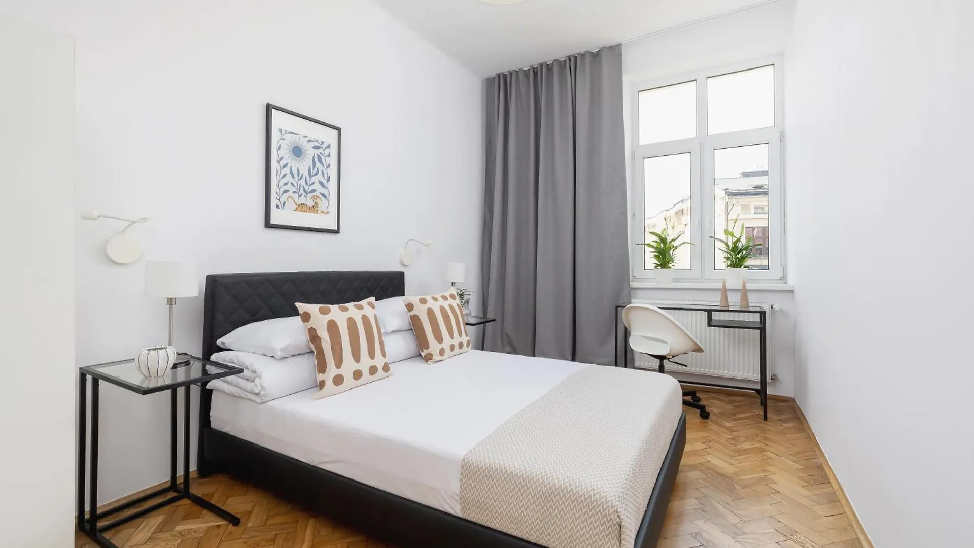 1-Bedroom Apartment With Balcony - Dluga 65 Krakow