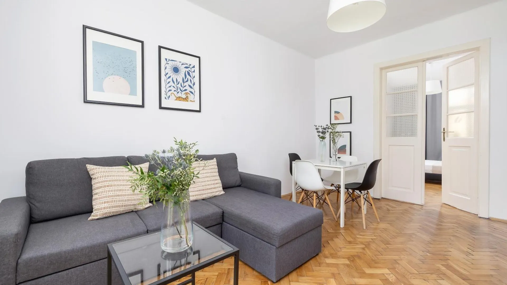 1-Bedroom Apartment With Balcony - Dluga 65 Krakow